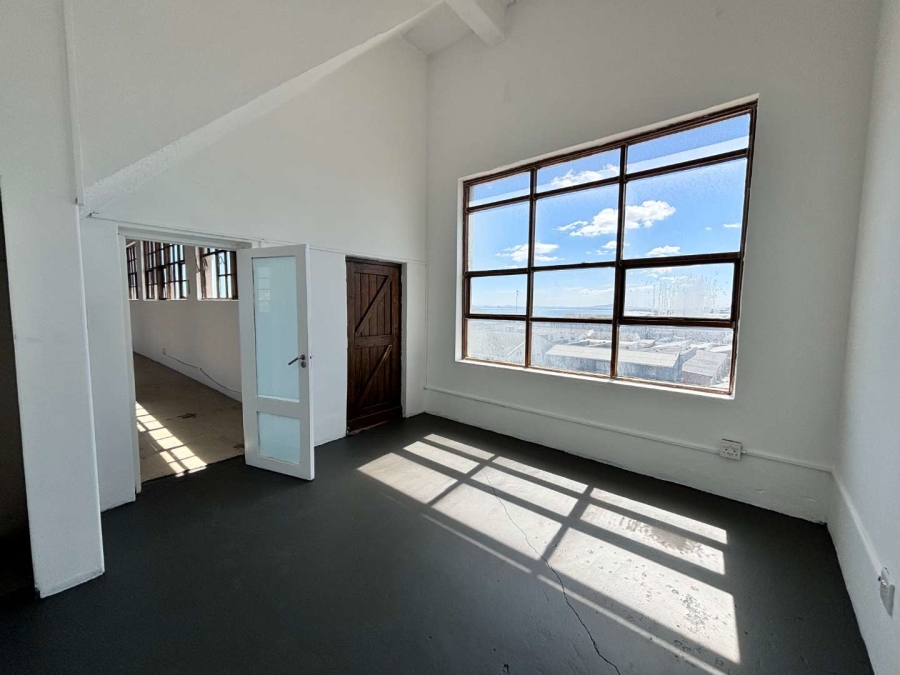 To Let commercial Property for Rent in Paarden Eiland Western Cape